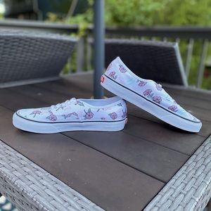Vans.     Men’s 8.5    Women’s 10